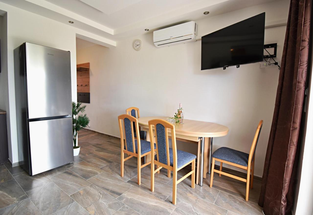 Apartmani Solis Vir Exteriér fotografie