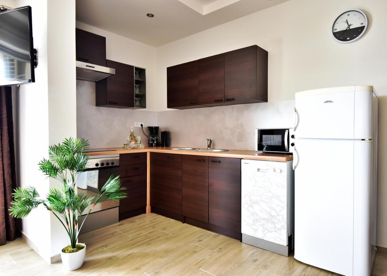 Apartmani Solis Vir Exteriér fotografie
